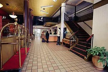 ***  The Bedford Regency Hotel Victoria Canada